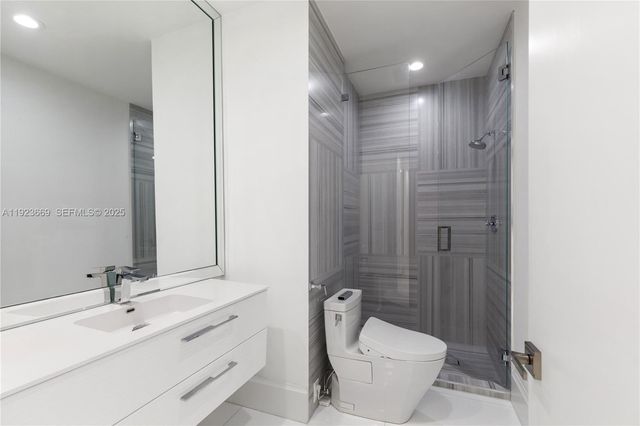 17875 Collins Ave PH4701, Sunny Isles Beach, FL 33160