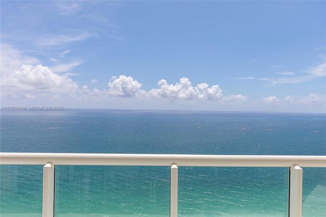 17875 Collins Ave PH4701, Sunny Isles Beach, FL 33160
