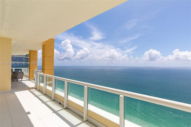 17875 Collins Ave PH4701, Sunny Isles Beach, FL 33160