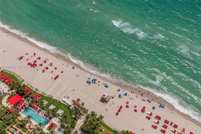 17875 Collins Ave PH4701, Sunny Isles Beach, FL 33160