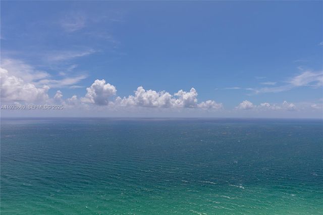17875 Collins Ave PH4701, Sunny Isles Beach, FL 33160