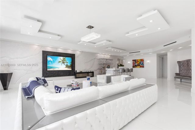 17875 Collins Ave PH4701, Sunny Isles Beach, FL 33160