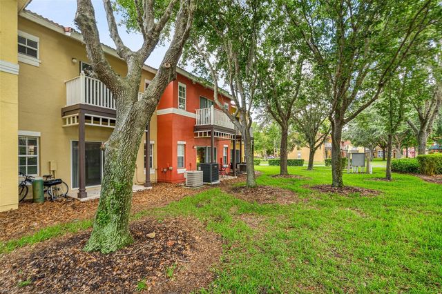 8474 CRYSTAL COVE LOOP, Kissimmee, FL 34747