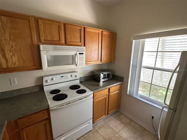 8474 CRYSTAL COVE LOOP, Kissimmee, FL 34747