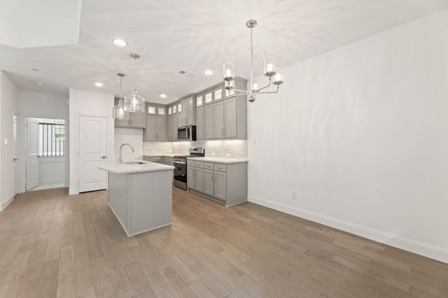 111 Kensington Drive, Lewisville, TX 75067