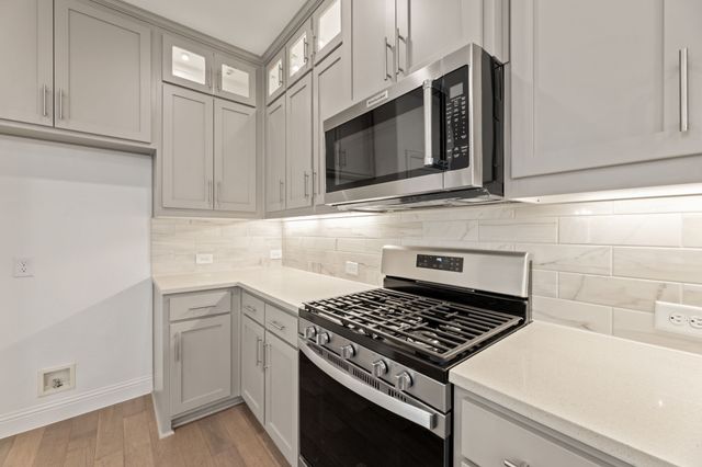 111 Kensington Drive, Lewisville, TX 75067