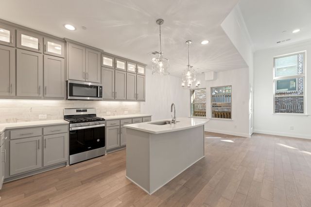111 Kensington Drive, Lewisville, TX 75067
