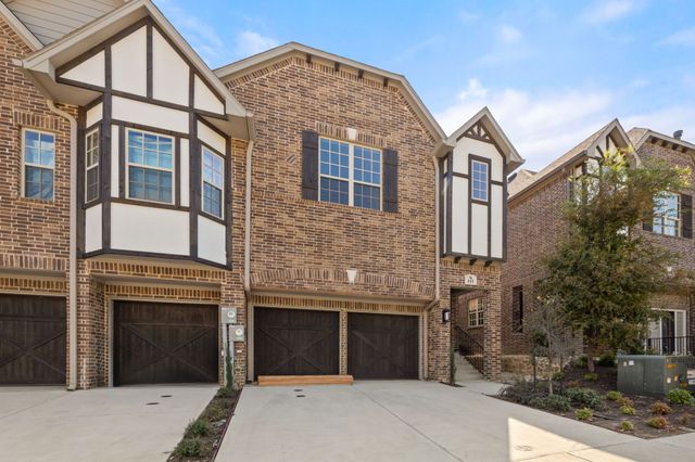 111 Kensington Drive, Lewisville, TX 75067