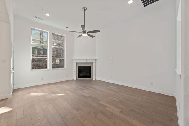 111 Kensington Drive, Lewisville, TX 75067
