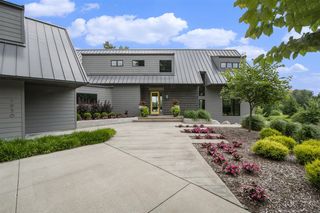 1950 Robinson Road, East Grand Rapids, MI 49506