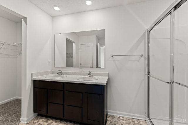 1050 Grandin Pond Drive, South Lebanon, OH 45039