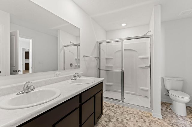 1050 Grandin Pond Drive, South Lebanon, OH 45039