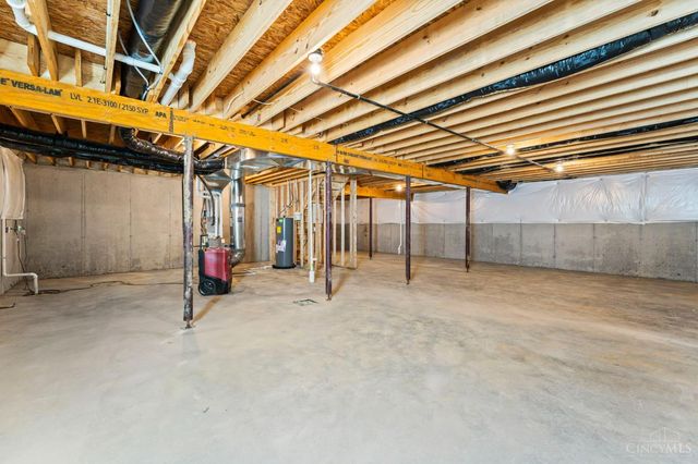 1050 Grandin Pond Drive, South Lebanon, OH 45039