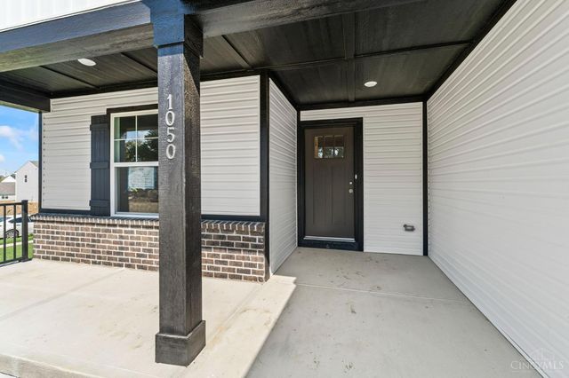 1050 Grandin Pond Drive, South Lebanon, OH 45039