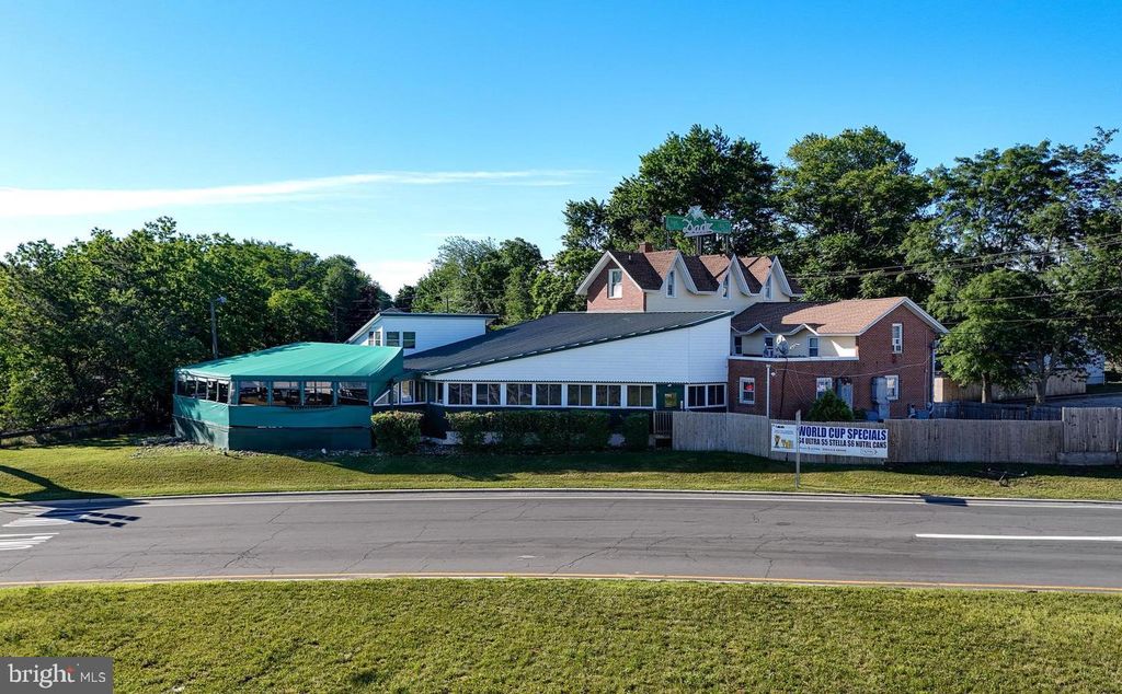 744 MAIN ST, LUMBERTON, NJ 08048 — exterior