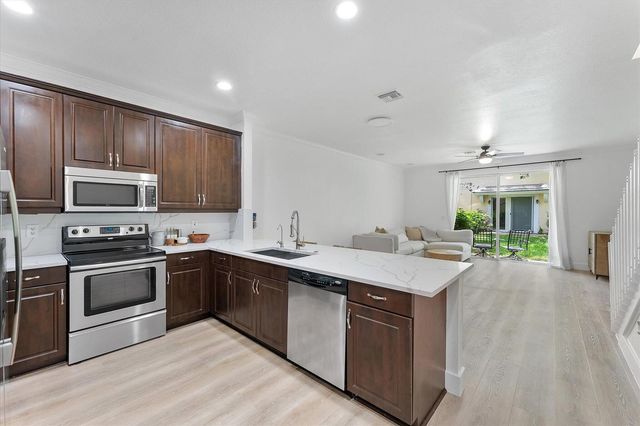 7783 Deercreek Court, Davie, FL 33328