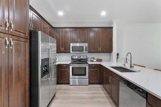 7783 Deercreek Court, Davie, FL 33328