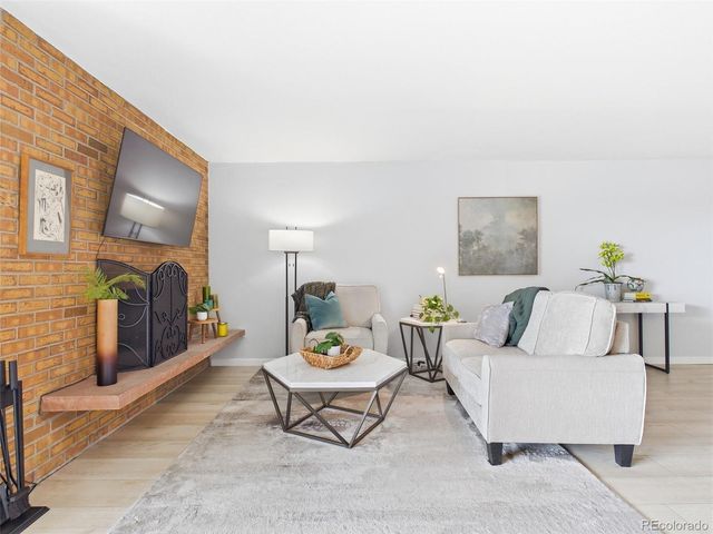 2 Adams Street 905, Denver, CO 80206