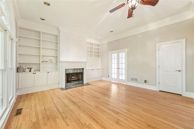 1363 Fallsbrook Way NW, Acworth, GA 30101