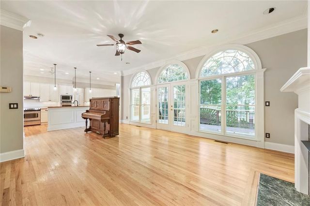 1363 Fallsbrook Way NW, Acworth, GA 30101