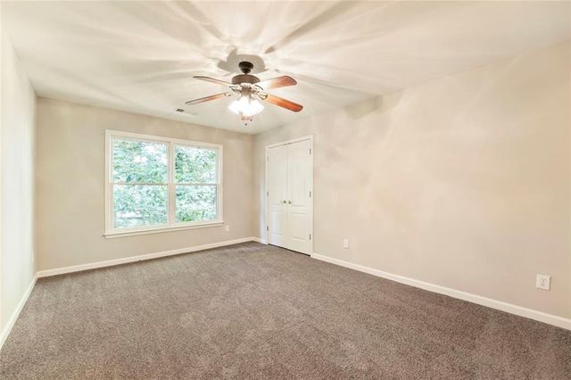 1363 Fallsbrook Way NW, Acworth, GA 30101