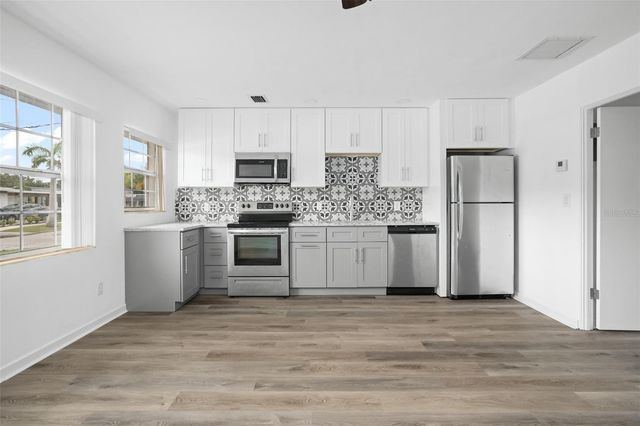 1017 N THORTON AVENUE, Orlando, FL 32803