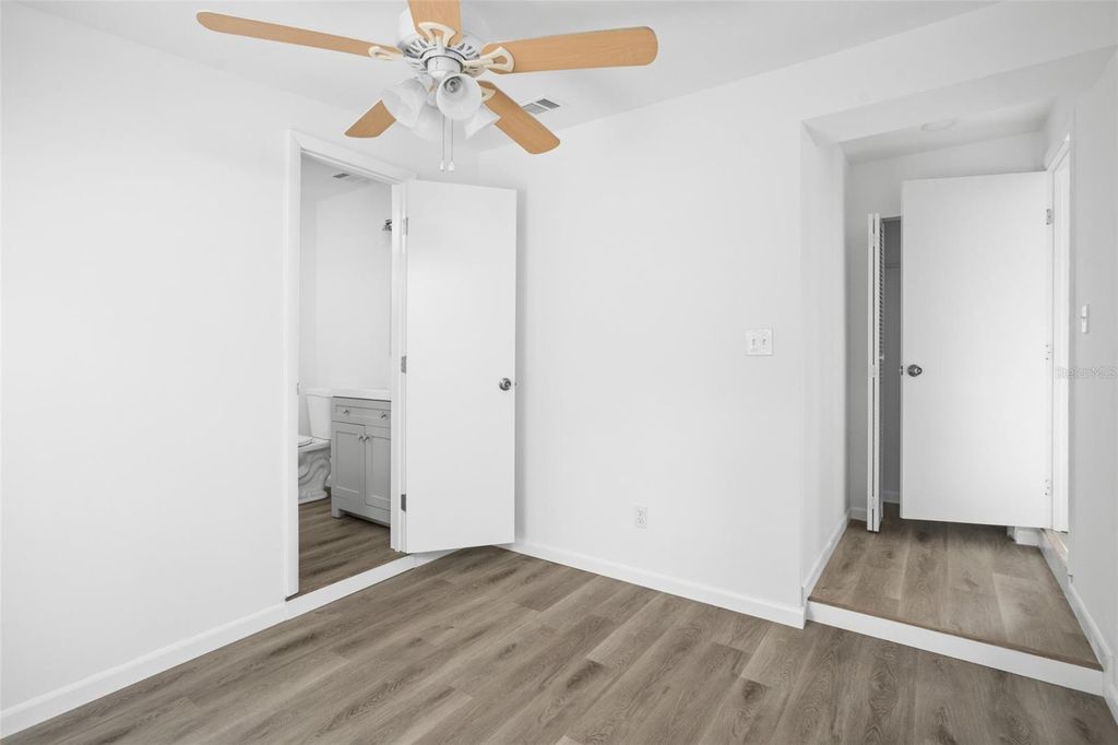 Image 25 of property listing at 1017 N THORNTON AVENUE, Orlando, FL 32803