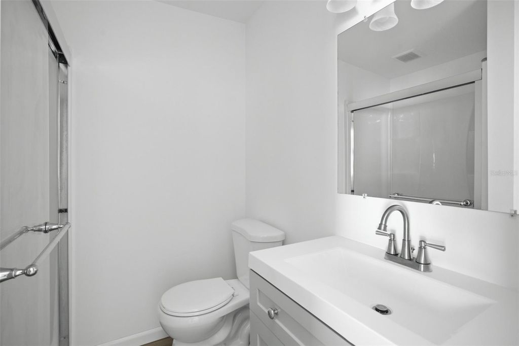 Image 27 of property listing at 1017 N THORNTON AVENUE, Orlando, FL 32803