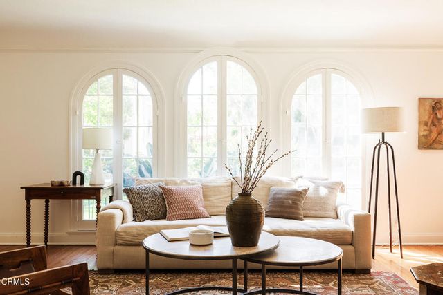 1266 N Flores Street, West Hollywood, CA 90069