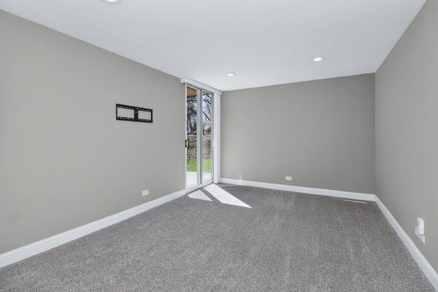 6020 Oakwood Drive 1L, Lisle, IL 60532