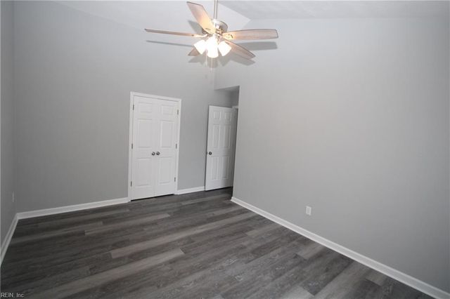 210 Primrose LN, Chesapeake, VA 23320