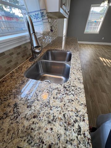 211 Staples Drive, Baytown, TX 77523