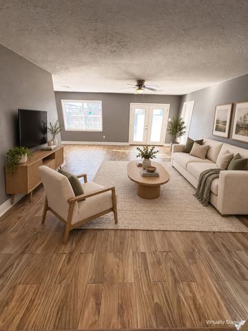 211 Staples Drive, Baytown, TX 77523