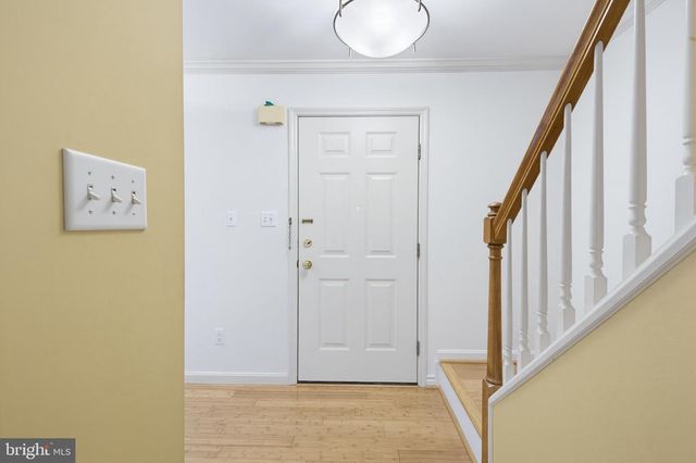 306 LAUREL OAK LN, Lancaster, PA 17602
