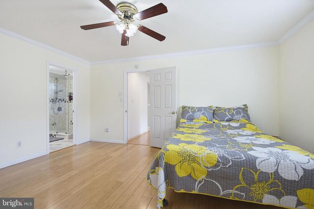 306 LAUREL OAK LN, Lancaster, PA 17602
