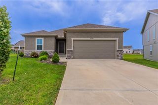 21804 Lucca Circle, Peculiar, MO 64078
