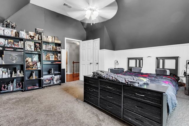2237 OAK HOLLOW LN, Memphis, TN 38016