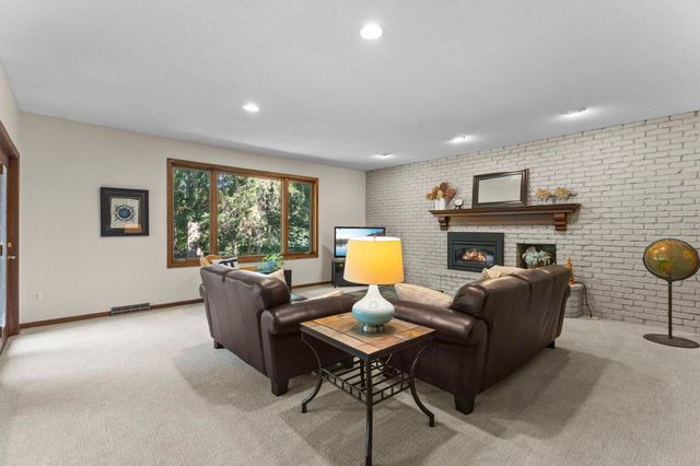 15640 Juniper Ridge Drive NW, Ramsey, MN 55303