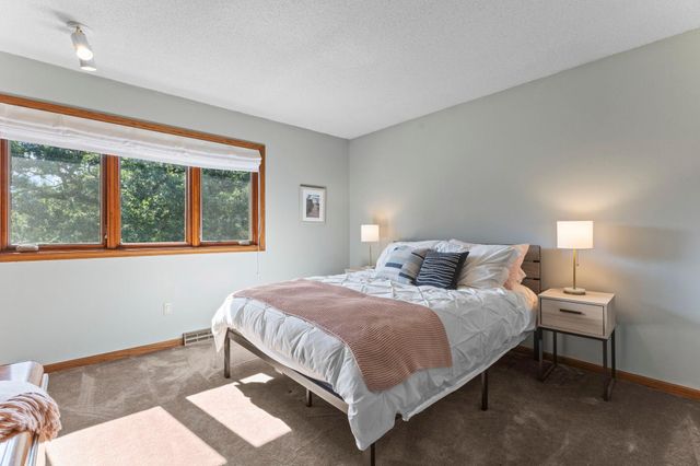 15640 Juniper Ridge Drive NW, Ramsey, MN 55303