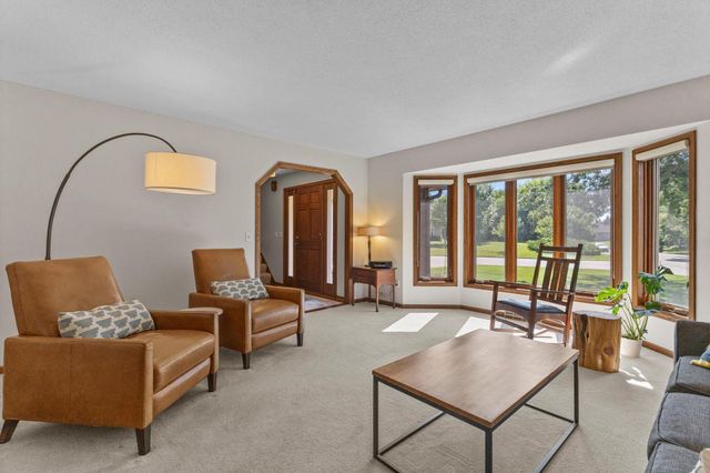 15640 Juniper Ridge Drive NW, Ramsey, MN 55303