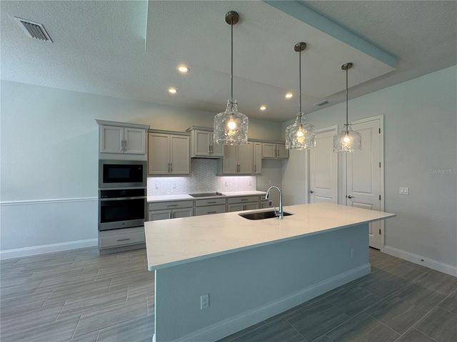 1665 LAKE RESERVE DRIVE, Deland, FL 32724