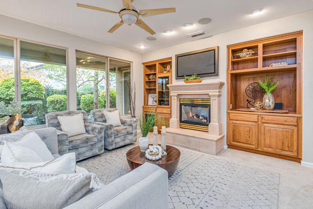 978 Gold Nugget Cir, Lincoln, CA 95648