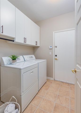 978 Gold Nugget Cir, Lincoln, CA 95648