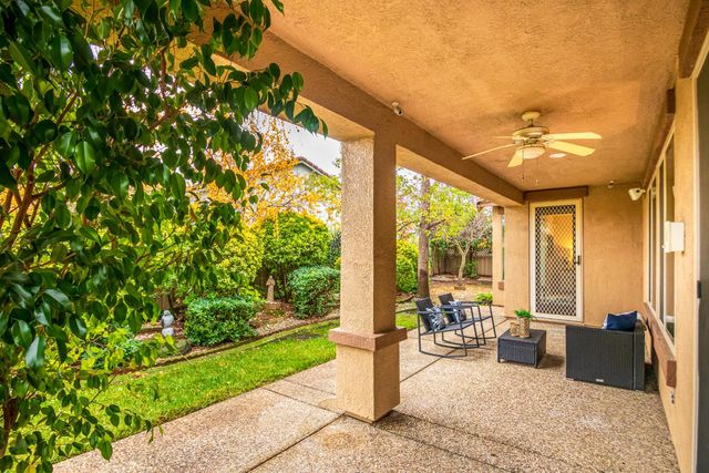 978 Gold Nugget Cir, Lincoln, CA 95648