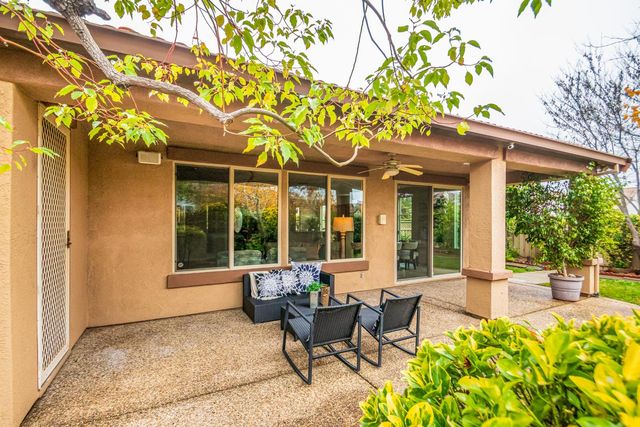 978 Gold Nugget Cir, Lincoln, CA 95648