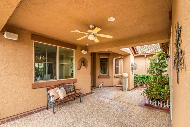 978 Gold Nugget Cir, Lincoln, CA 95648