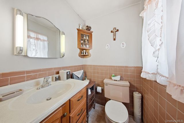 16 Overlook Drive, Newburgh, NY 12550