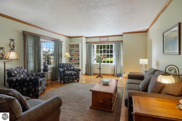 8491 US-31 N, Williamsburg, MI 49690