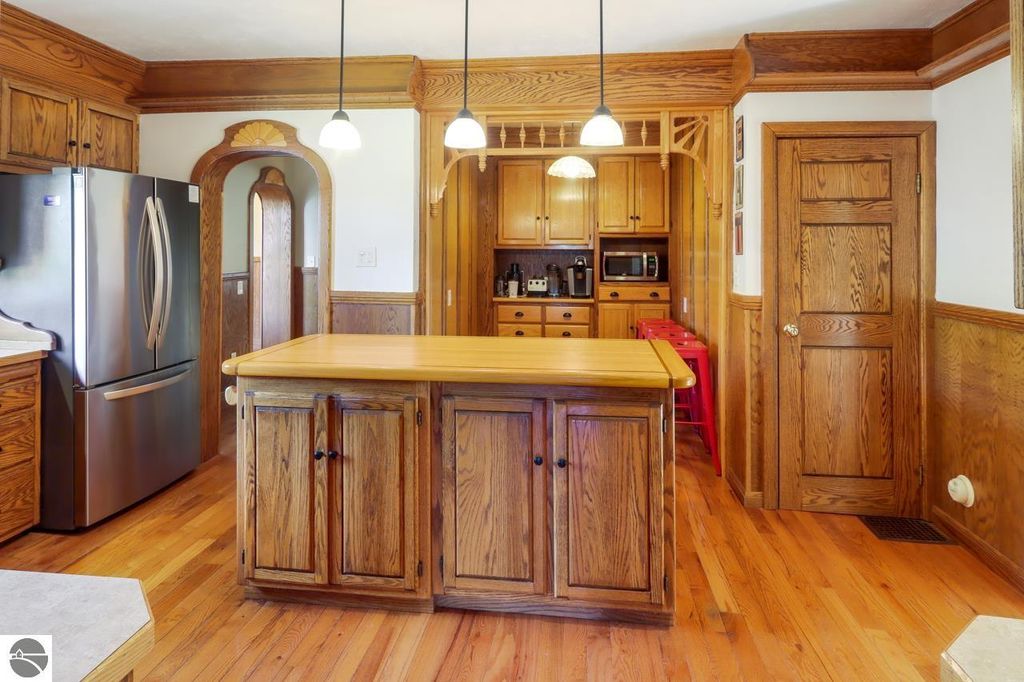 Image 11 of property listing at 8491 US-31 N, Williamsburg, MI 49690