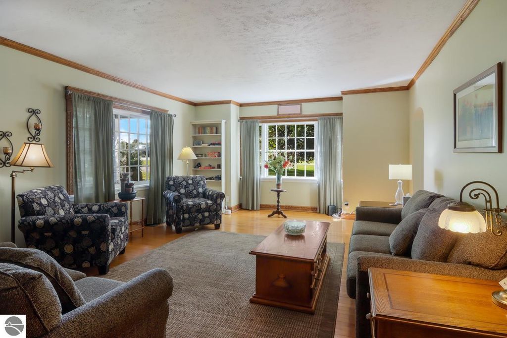 Image 7 of property listing at 8491 US-31 N, Williamsburg, MI 49690